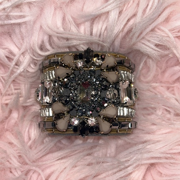 Exquisite Crystal & Beads Gold Hematite Cuff-Boutique - Picture 4 of 9